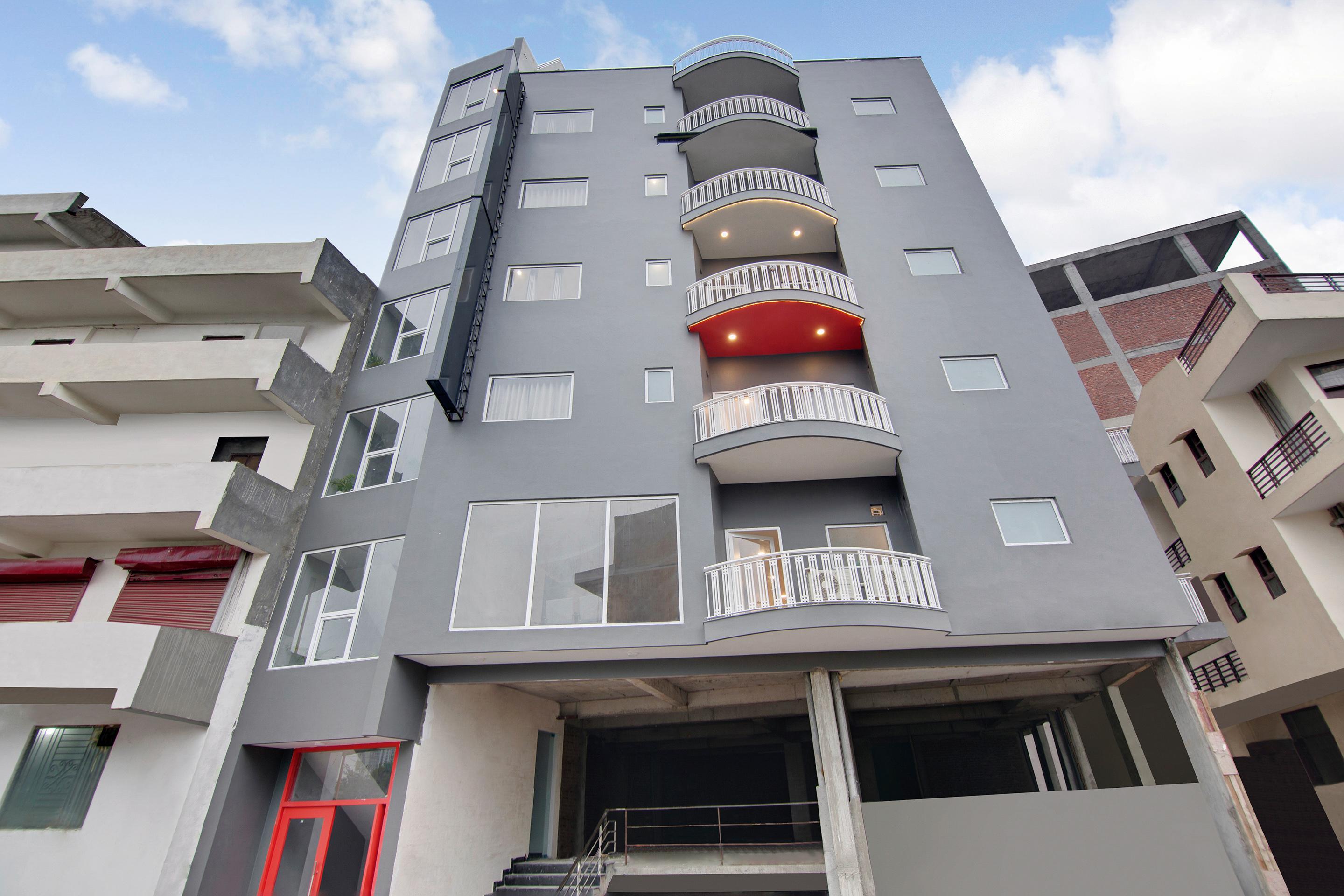 Townhouse Sector 49 Near Logix City Centre Noida Eksteriør bilde