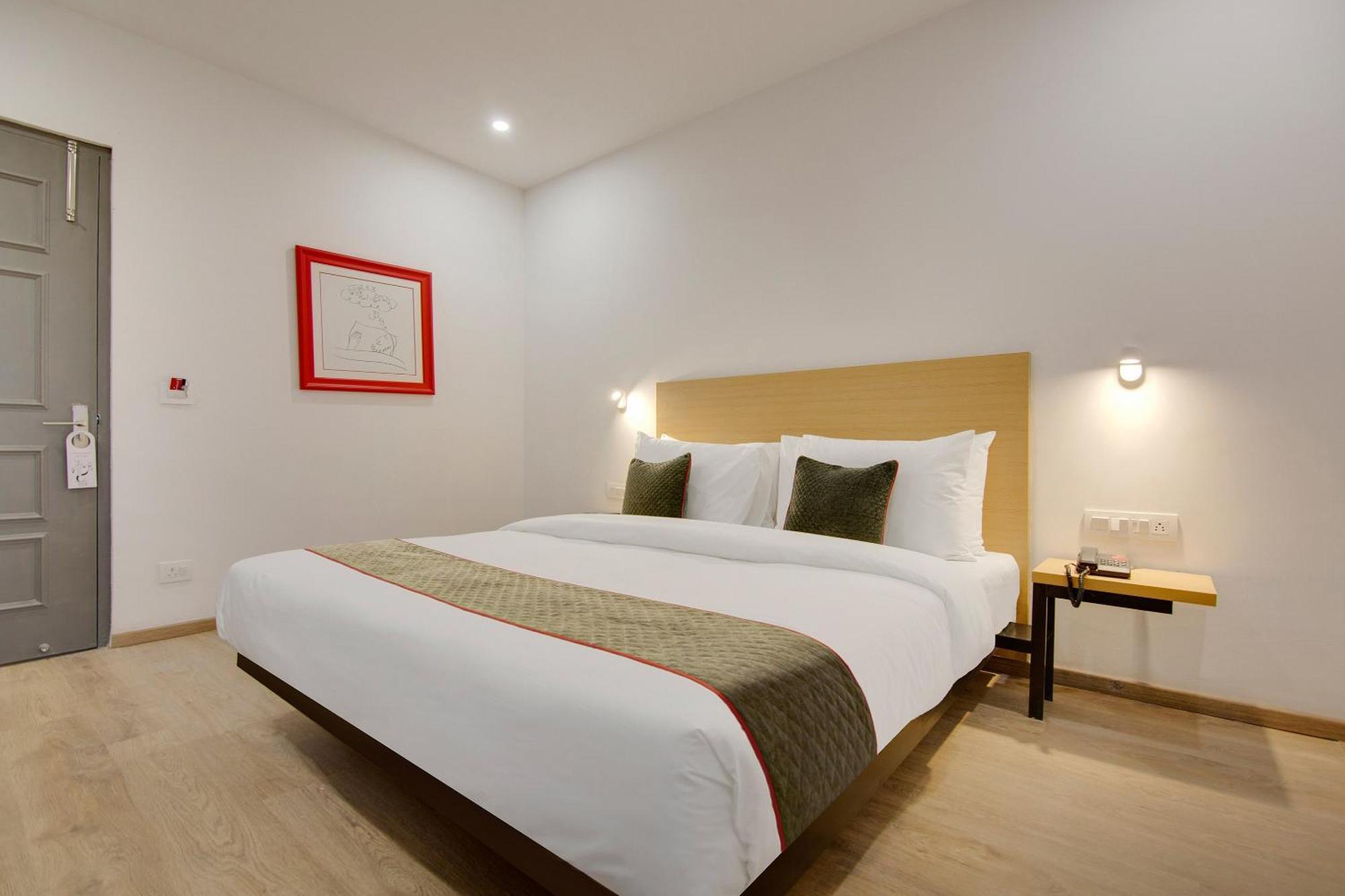 Townhouse Sector 49 Near Logix City Centre Noida Eksteriør bilde