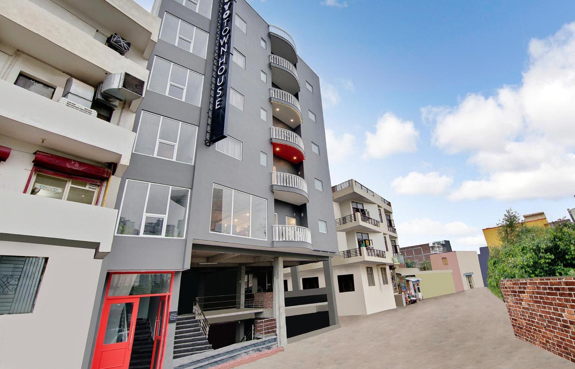 Townhouse Sector 49 Near Logix City Centre Noida Eksteriør bilde